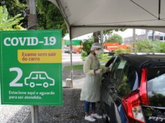 Unimed oferece drive-thru para teste de covid