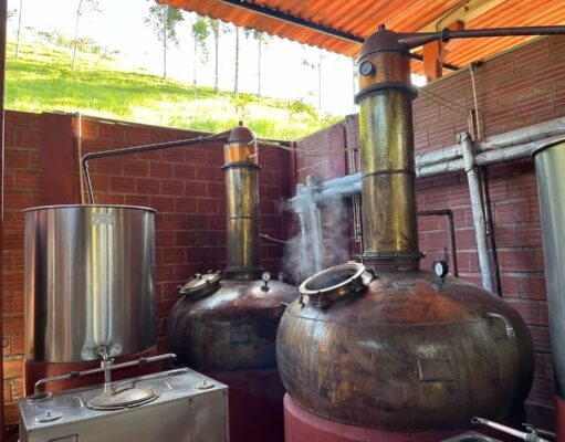 Cachaça tem recorde de produção em Areia, no brejo paraibano