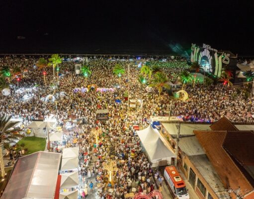 Festa de Reveillon em JP reúne multidão na orla