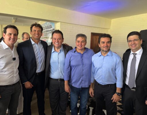 Ministro do Turismo, Celso Sabino, visita o Hotel Tambaú