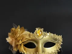 Tem Baile de Máscaras na Casa Caratelli