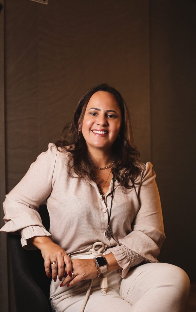 Soni-Cassiano-socia-diretora-do-Grupo-OFFICINA