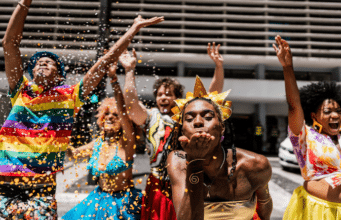 Carnaval deve injetar 18 bilhões na economia brasileira