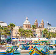 Intercâmbio internacional de 2 semanas cresce entre brasileiros malta