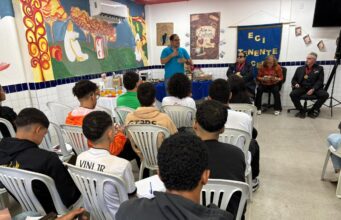 Projeto leva poesia para escolas e encontro com autores paraibanos poesia